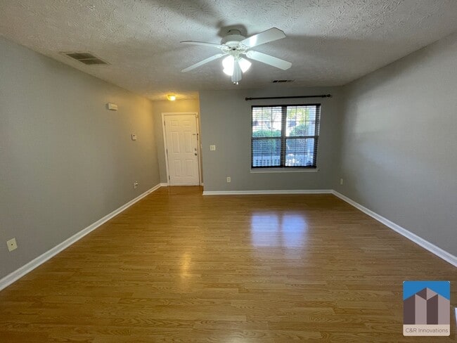 Photo - 2345 Delfern Dr