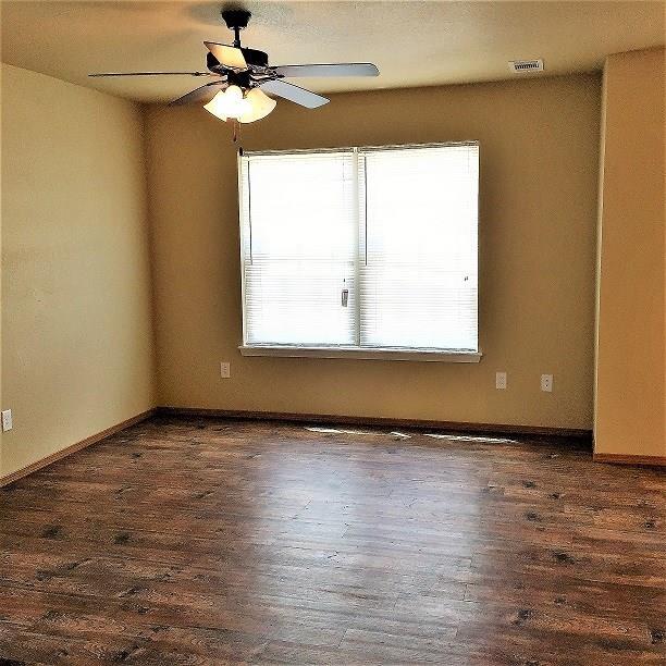 Photo - 2815 W Hillshire Dr
