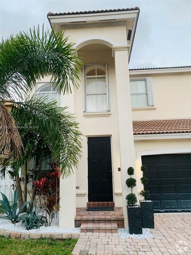 Building Photo - 4951 SW 38th Way Rental