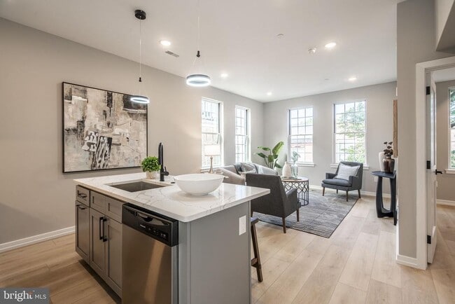 Photo - 713 S Mildred St Unit 3B