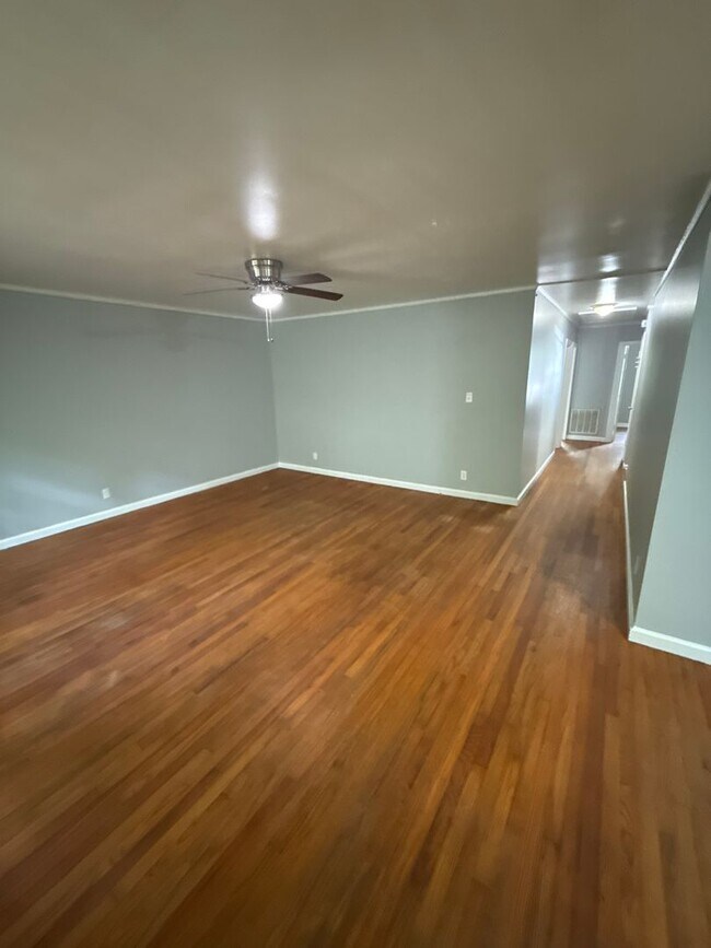 Photo - 2871-2873 Audubon Cir Unidad 2873