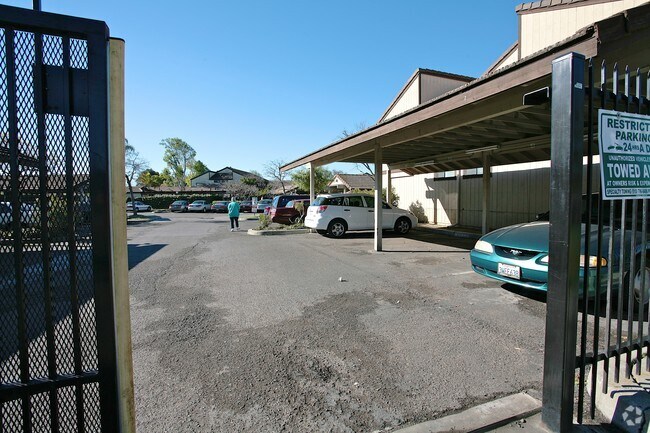 Photo - Summerhill Place