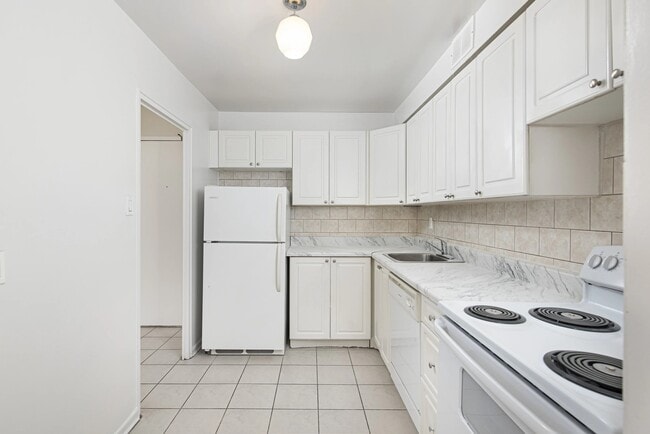 Photo - Summit Place