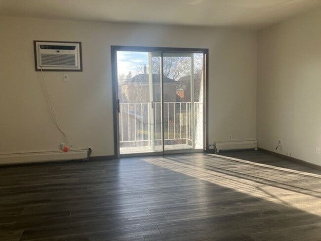 Photo - 112 S Wisconsin St Unidad 204