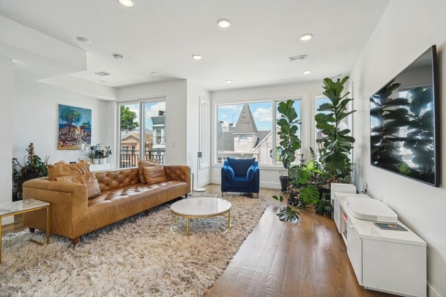 Photo - 13 Graham St Condo Unit 2