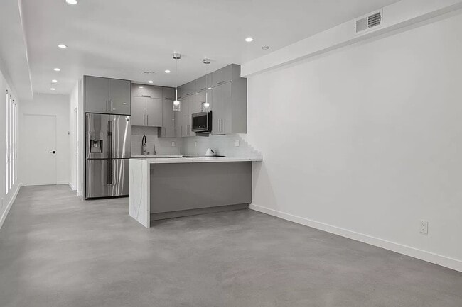 Photo - 9682 Yoakum Dr