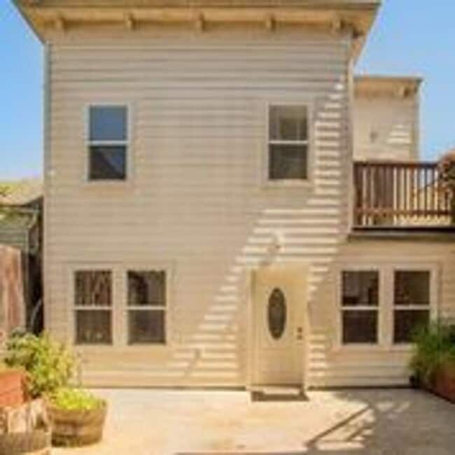 Building Photo - RC - 246 6th Ave, SF (RC) Unit RC - 244 6th Ave