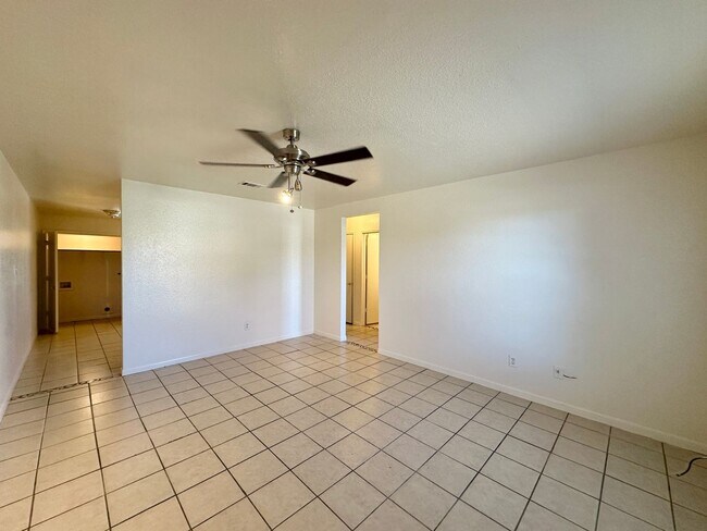 Photo - 1810 Aztec Trce Unit B