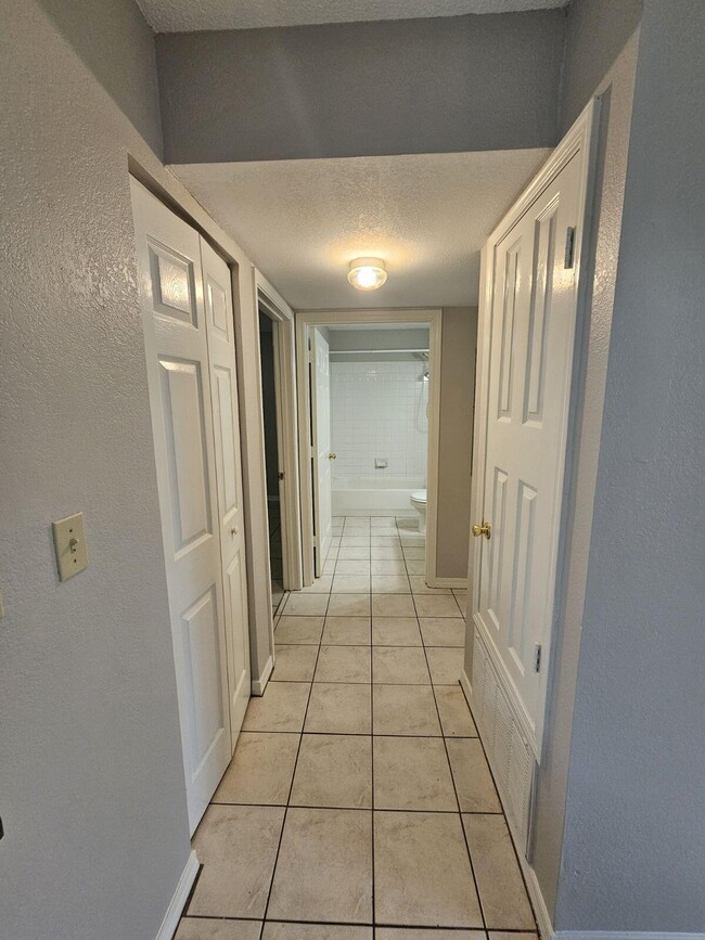 Photo - 6832 Hunt St Unidad C