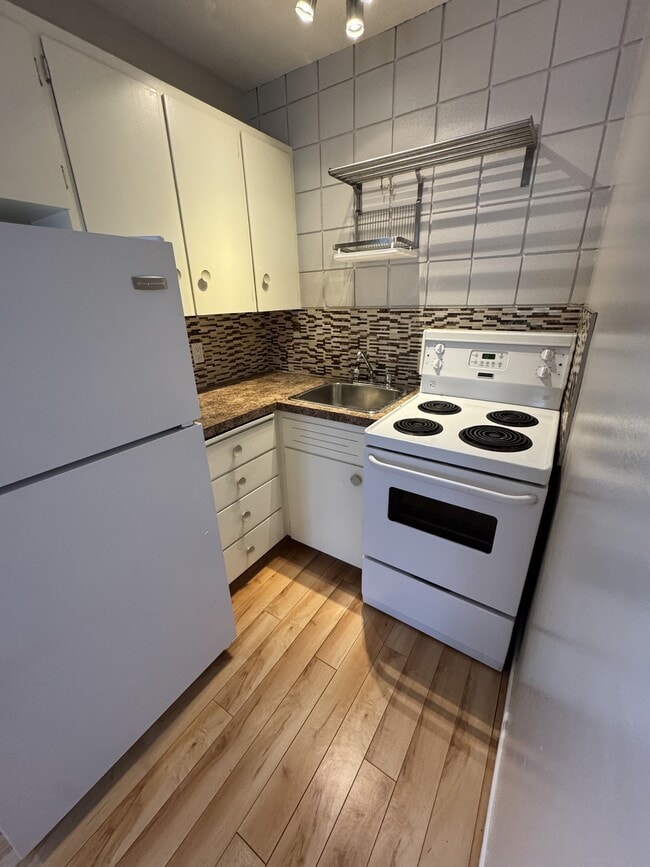 Photo - 1001-1002 2 Ave NW Unit 3