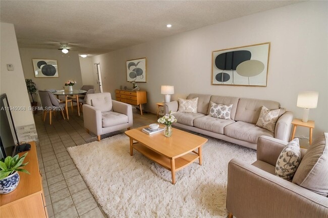 Photo - 1348 SW 2nd St Unit 8