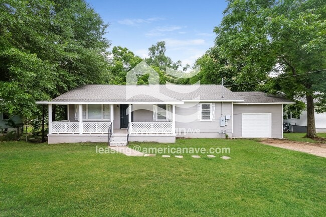 Building Photo - 4419 6th St E