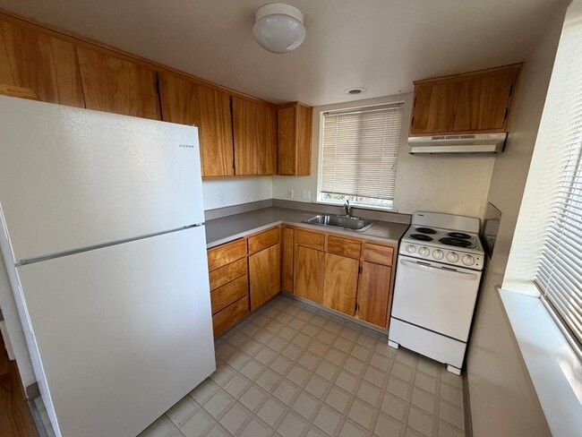 Photo - 1631 Clark Ave