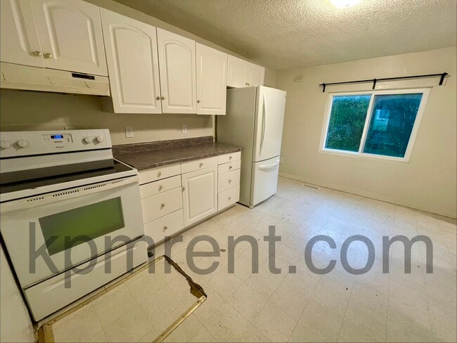 Photo - 303 Chestnut St