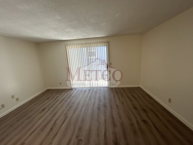 Photo - 14401 Unit 3