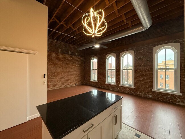 Photo - Bonnie Jean Flats Unidad 403