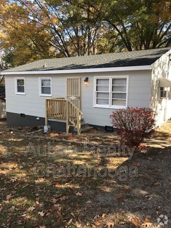 Building Photo - 5236 Lomnick St Rental