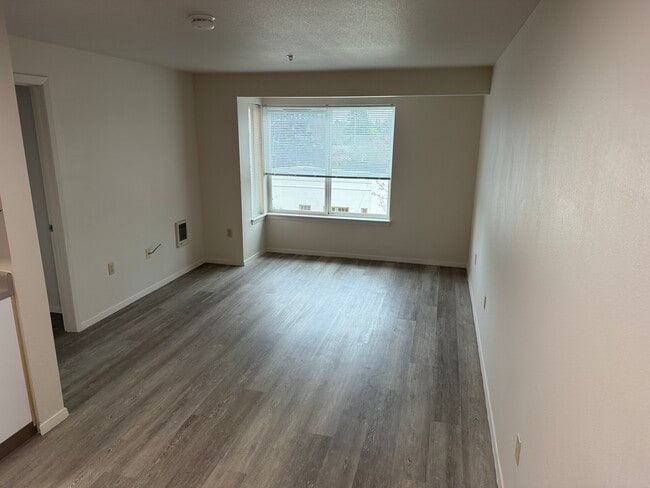 Viviendo - Rose City Center Apartments - 55 and Over