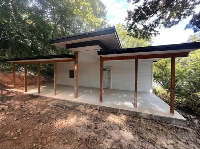 814 Beaman Lake Rd
