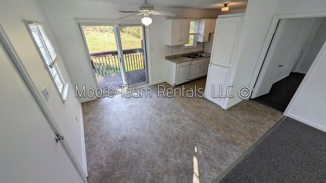 Photo - Cedar Hill Cir - Duplex Unit Cedar Hill Cir - Apt B