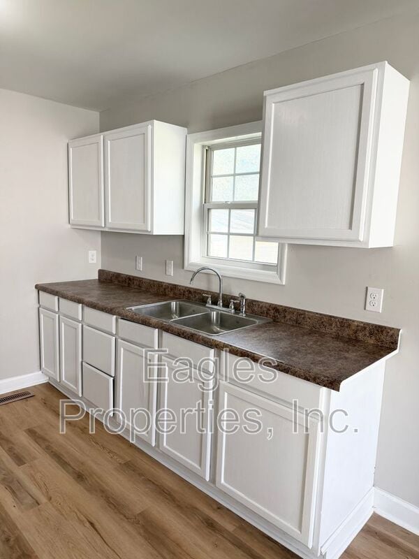 Photo - 1713 Harrel St