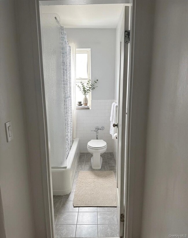 Photo - 305 Sixth Ave