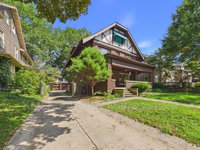 Photo - 137 Conger Ave