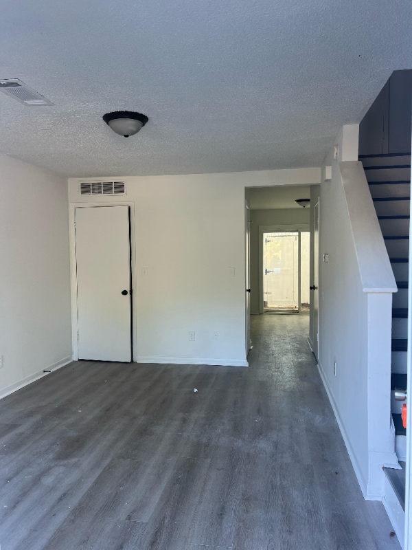 Photo - 3456 Macklen Rd