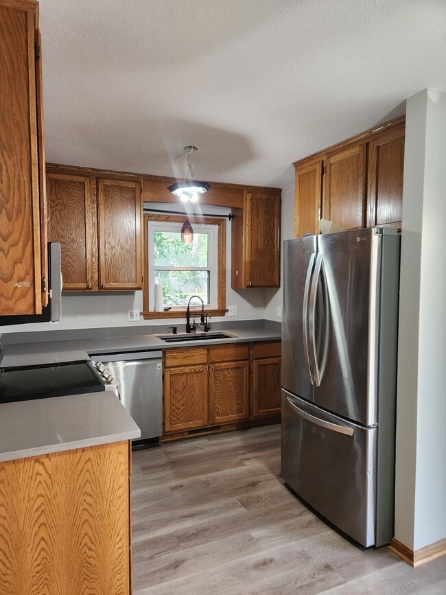 Photo - 193 Butternut Ct