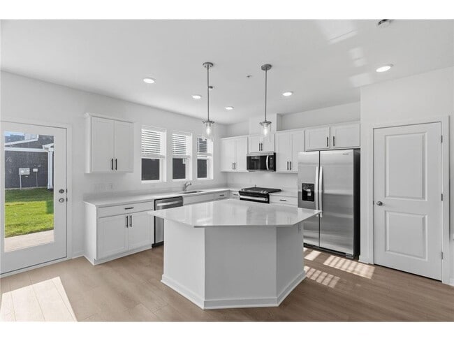 Photo - 10396 Ithaca Ln N
