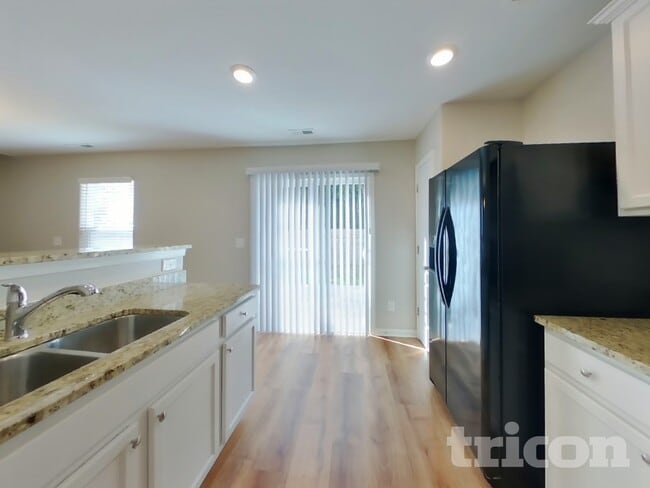 Photo - 933 Joselynn Drive