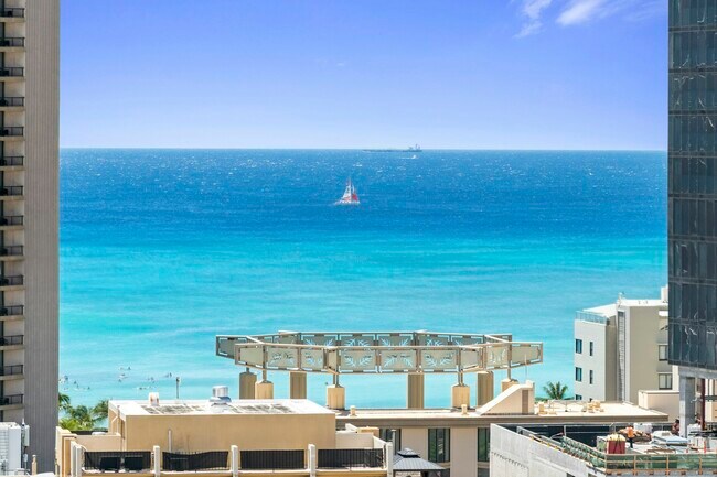 Photo - 2421 Tusitala St