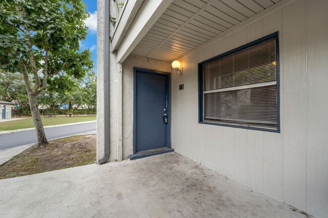 Photo - Conveniently Located 1 Bedroom, 1 Bath Apartment Near Downtown Orlando! Unit P1: Henley Park #5119-1
