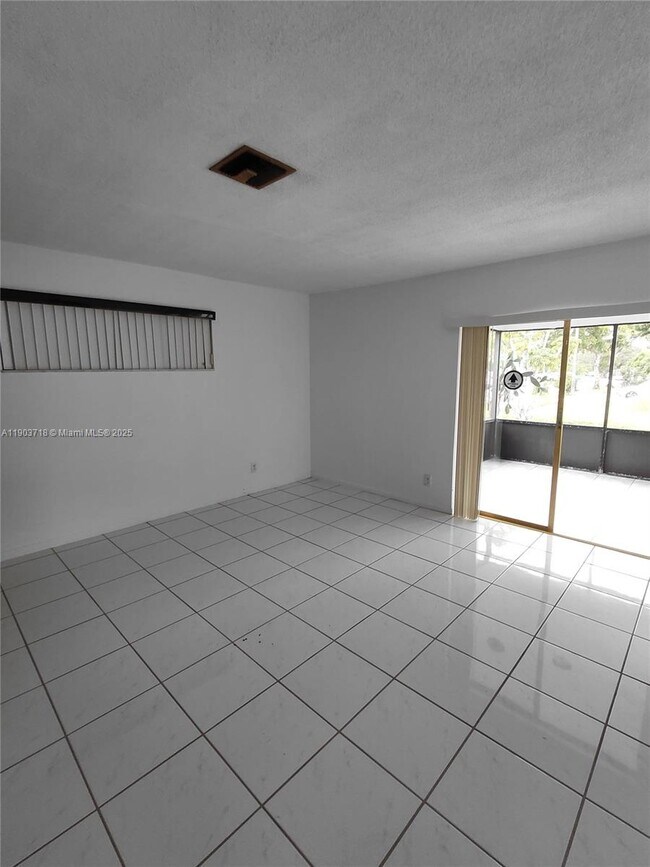 Photo - 5115 W Park Rd