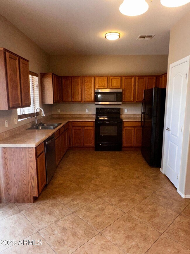 Photo - 36113 N Mirandesa Dr