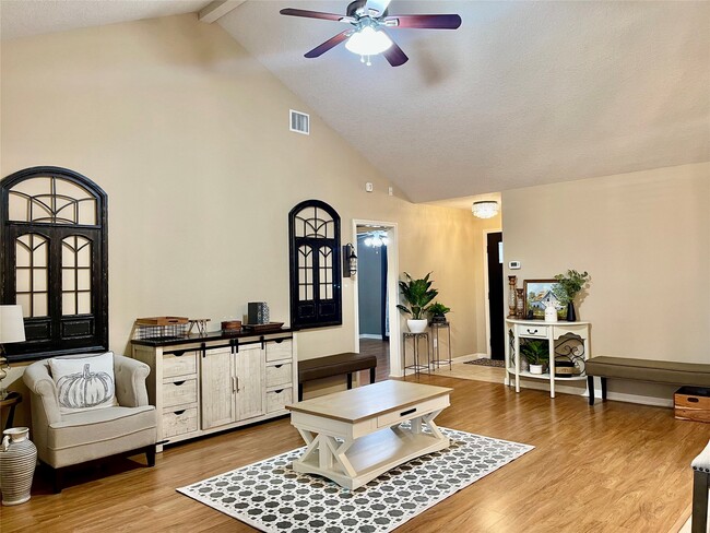 Photo - 7808 Colonial Ln