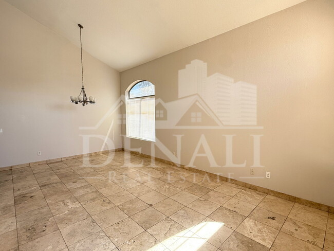 Photo - 1274 W Sparrow Ct
