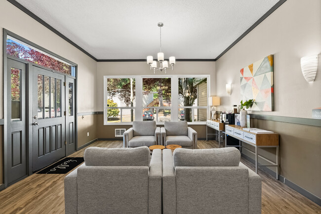 Building Photo - Capitol Club Apartments
