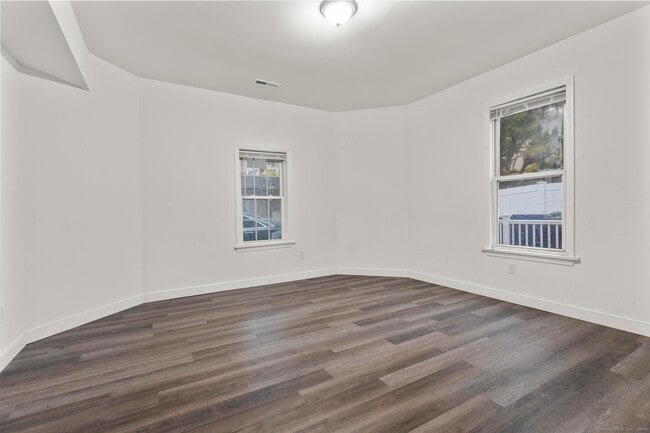 Photo - 22 Brewster St Unit M