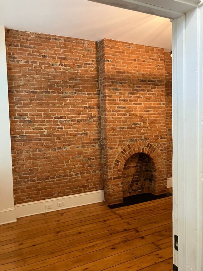 Photo - 26 E Vine St Unit Apt. 1