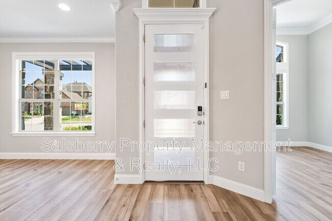Photo - 1140 Huckleberry St