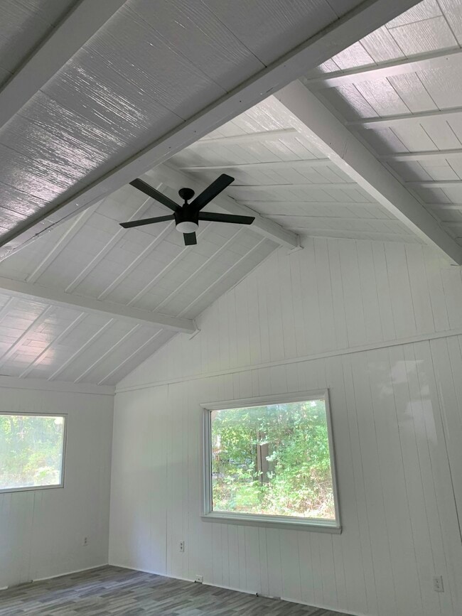 Photo - 4472 Brott Rd