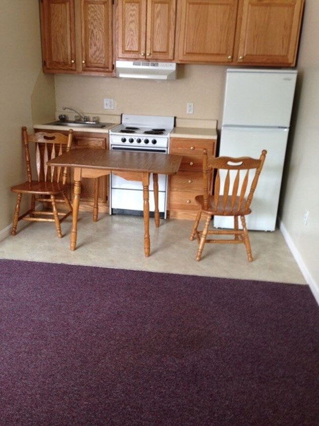 Studio Apartment at College Court -- July ... - Studio Apartment at College Court -- July ...