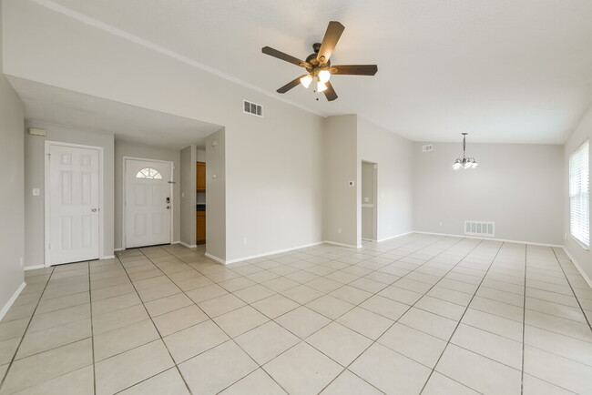 Photo - 12013 Agana St