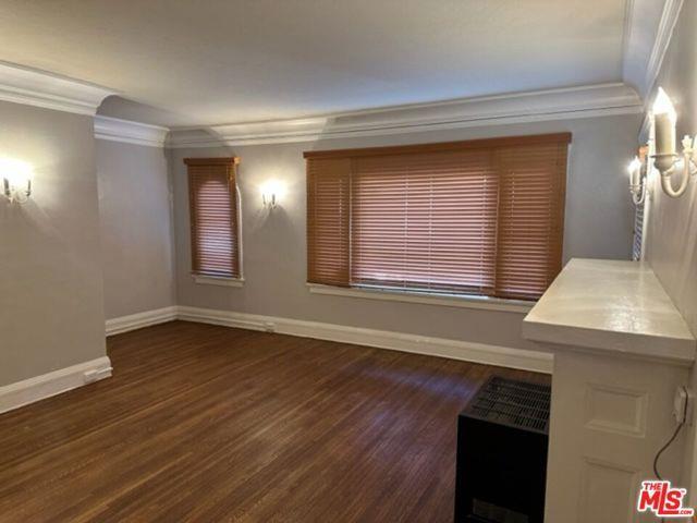 Photo - 1025 Locust Ave Unit 1025