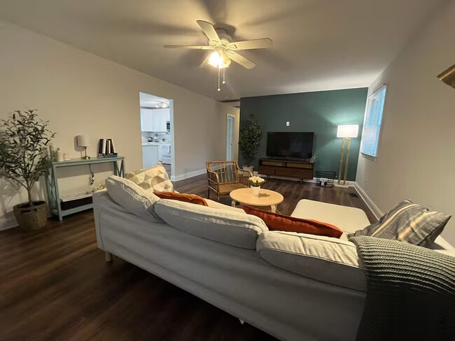 Photo - 912 Mildred St