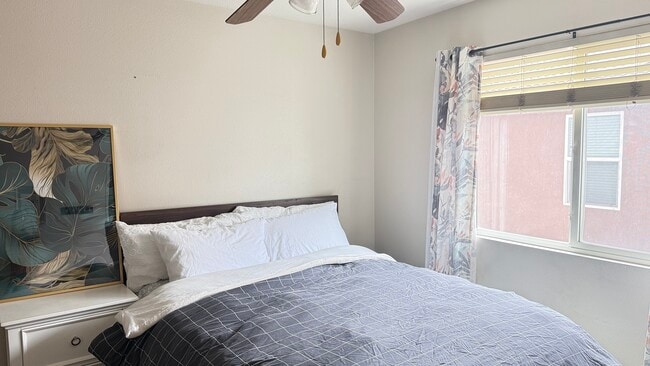 Photo - 13885 Camp Rock St