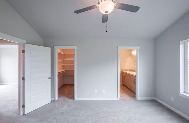 Photo - Must See in NE Albany!