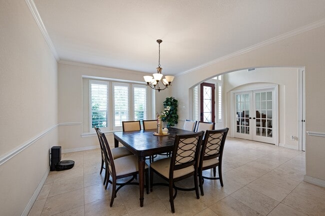 Photo - 4627 Miramar Dr