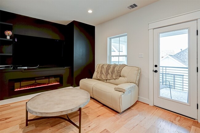 Photo - 5418 Wheatley St